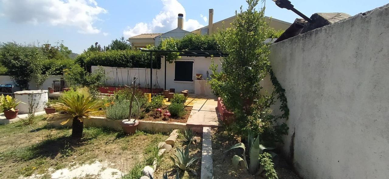 House In The Country Casa de hóspedes Vátos Exterior foto