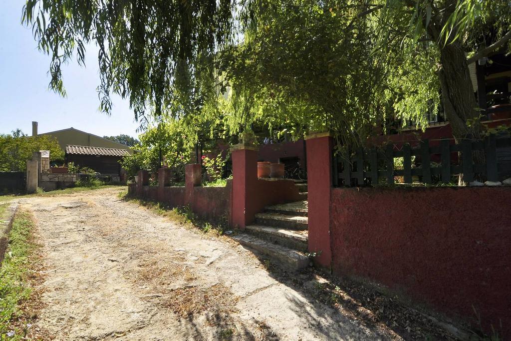 House In The Country Casa de hóspedes Vátos Exterior foto